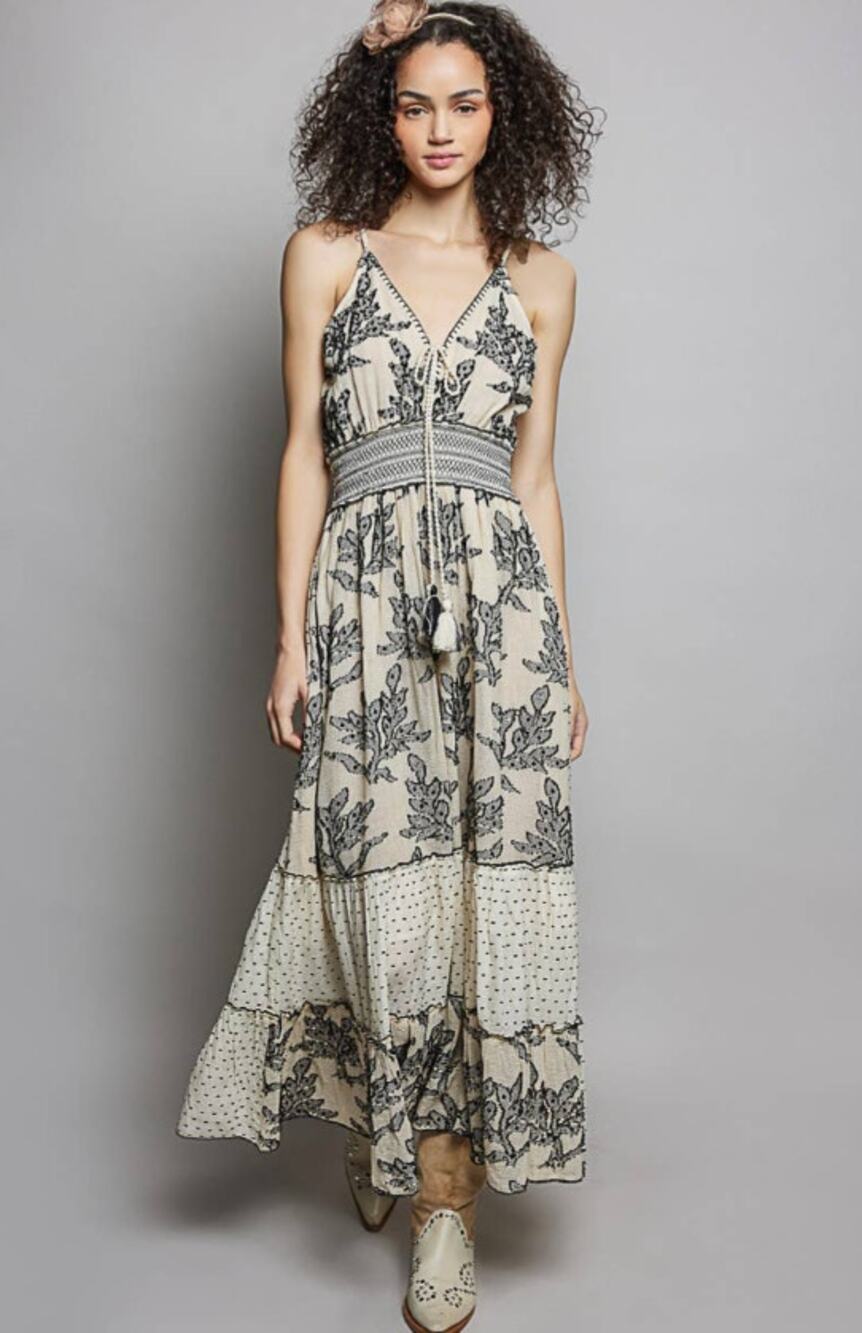 POL Ivory Black Floral Tiered Smocked Maxi Dress Size L - Romantic Resort
